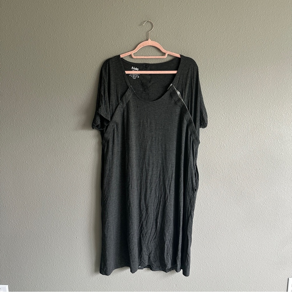 NWOT Frida Gray Labor and Delivery/ Nursing Dress OS